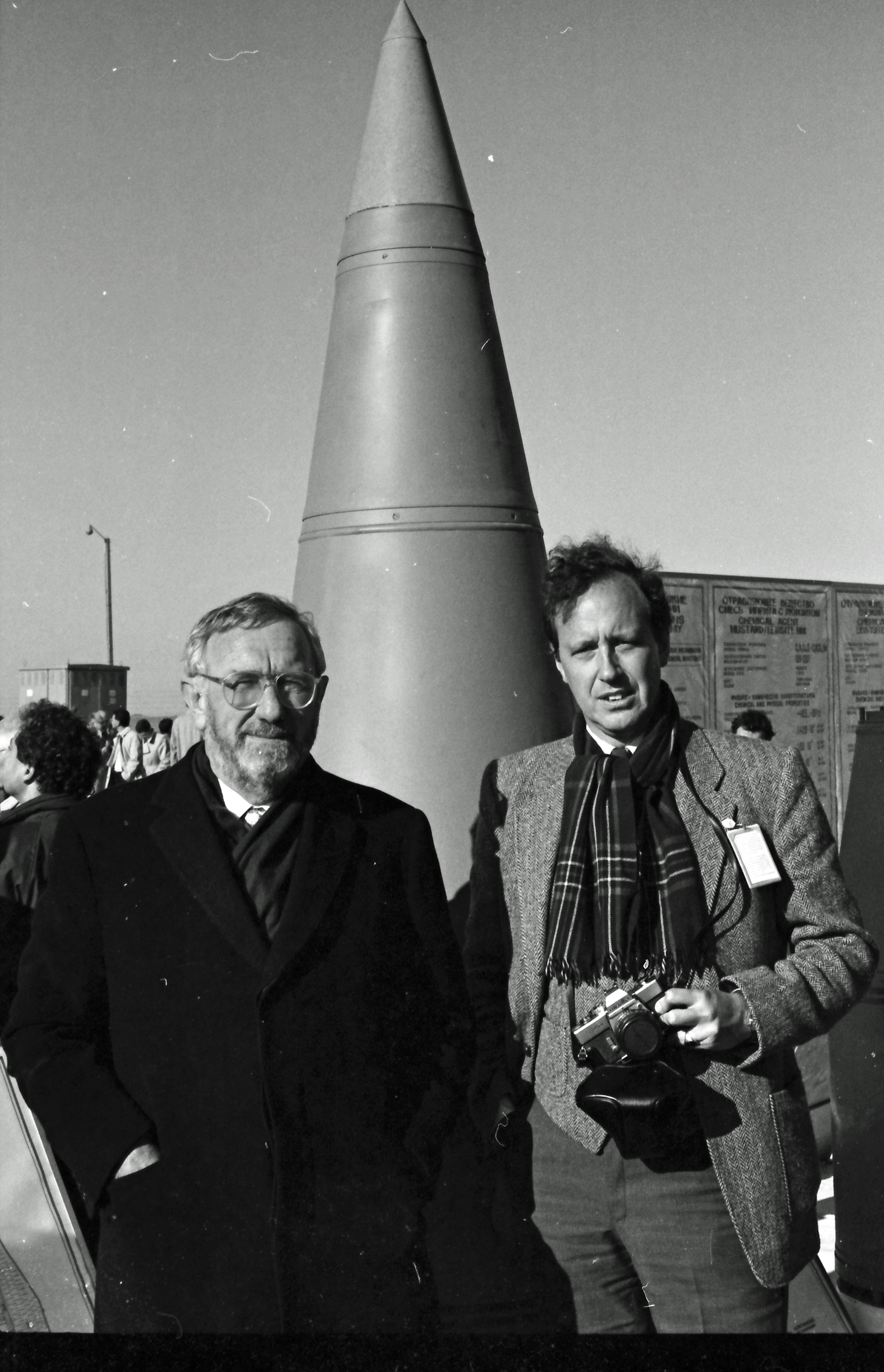 Two Dutch diplomats and a VX warhead for Scud missiles. © Hans de Vreij 